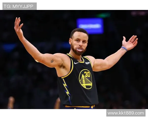 足球明星中谁最欣赏库里他的球技和精神影响了他们的职业生涯